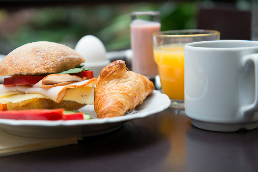 Copyright: Niklas Hagelbeck Infra-Upplands-Vasby-Restaurant-Breakfast.jpg